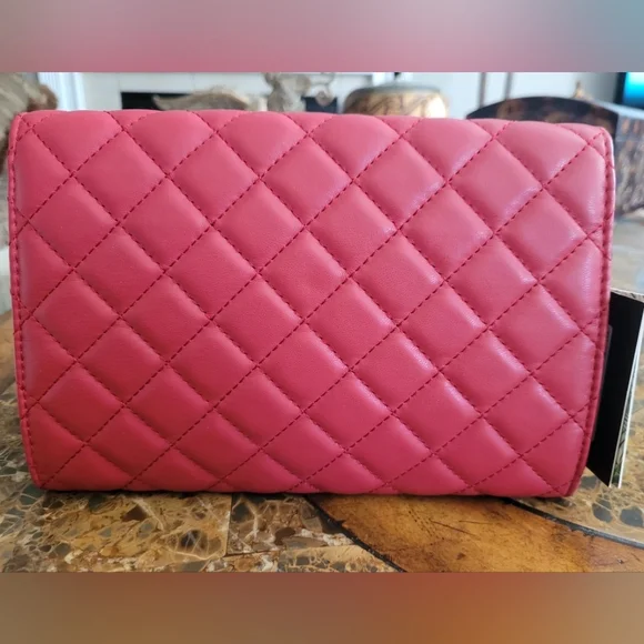 Badgley Mischka Red Quilted Chain Bag - Picture 3 of 9